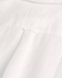 Relaxed fit ‑mitoitettu pellavapaita