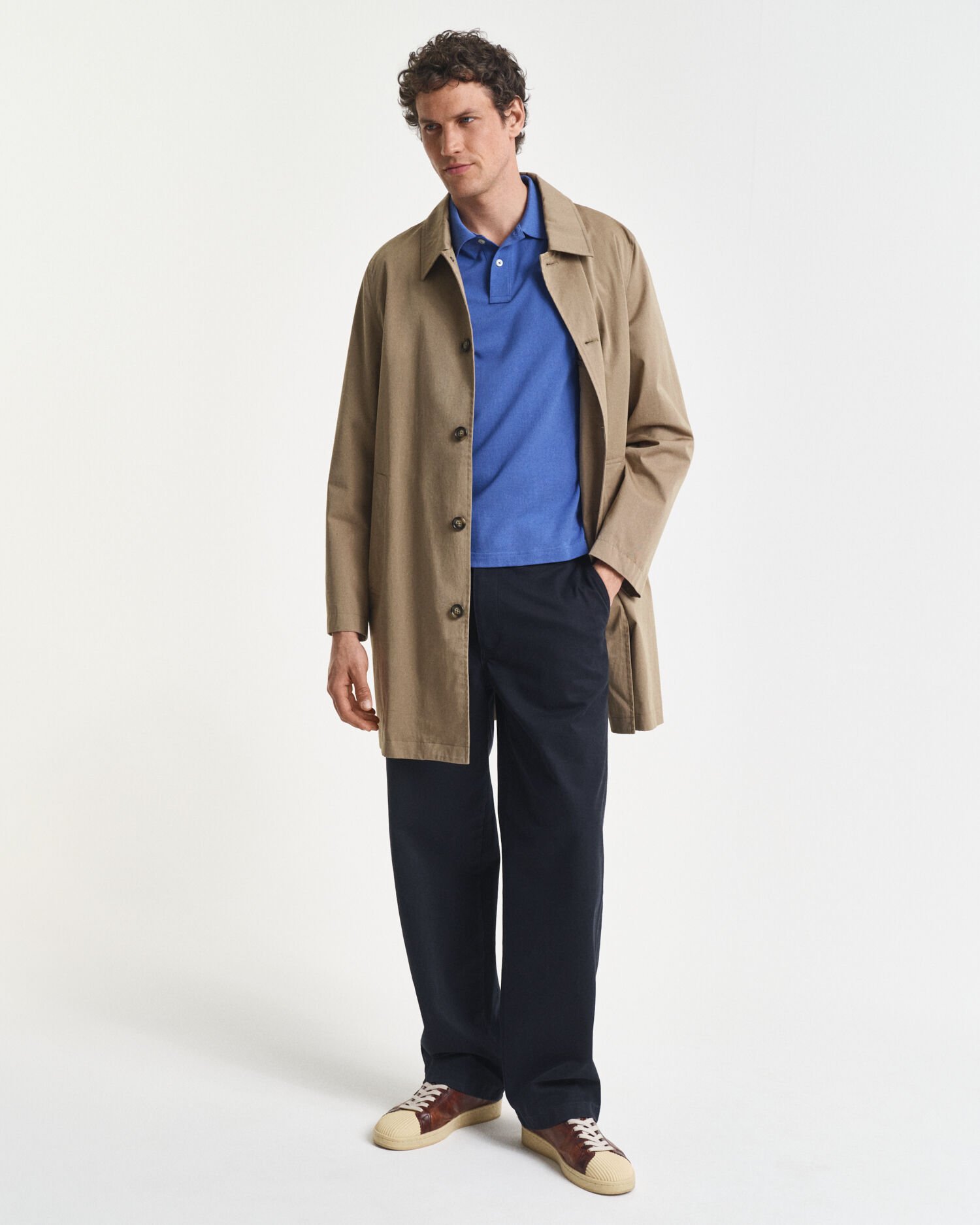 Regular fit -mitoitettu Shield-pikeepaita