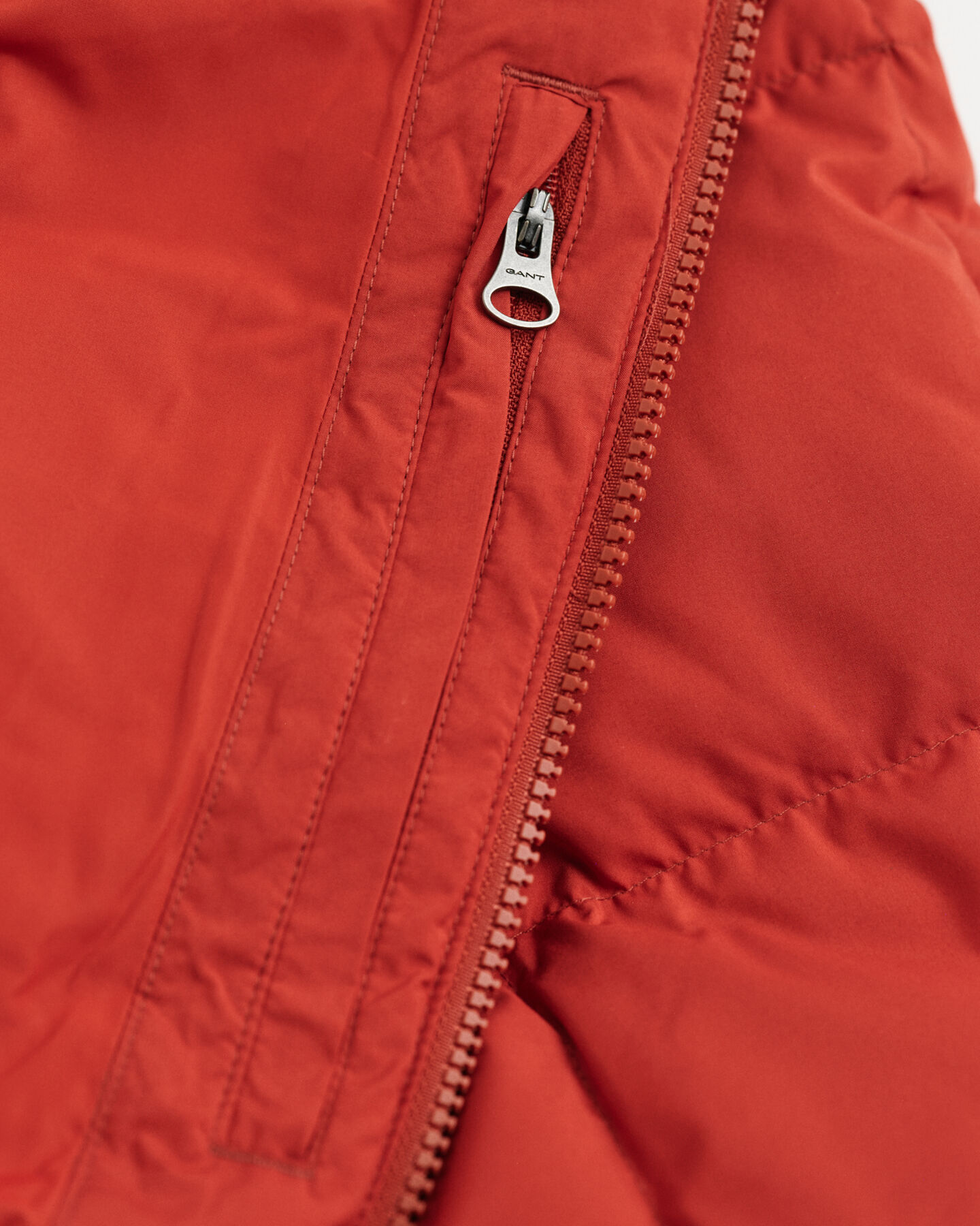 Paksuhko untuvatakki