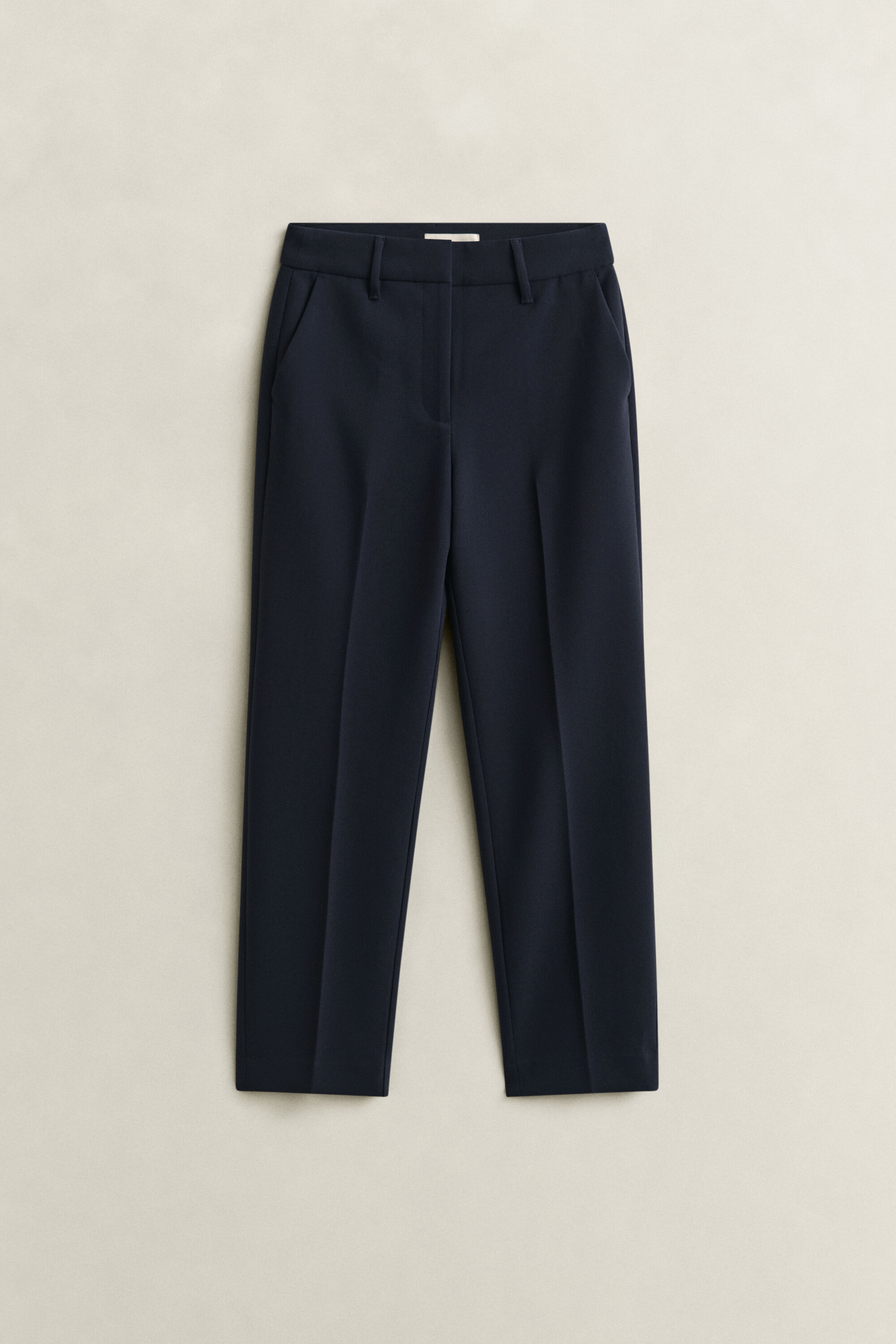 Slim fit ‑mitoitetut housut