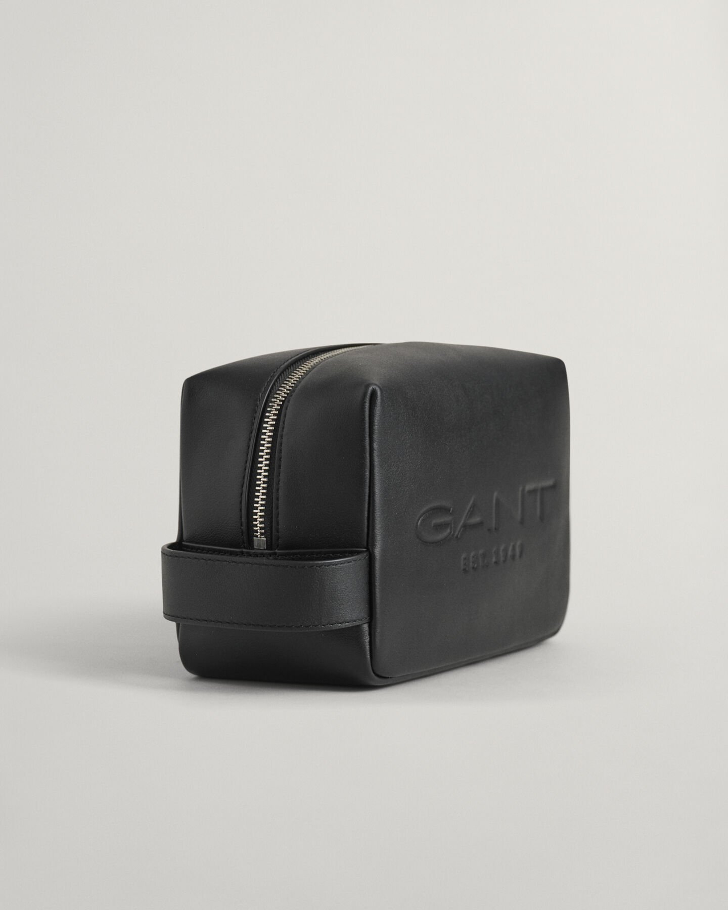 Nahkainen toilettilaukku