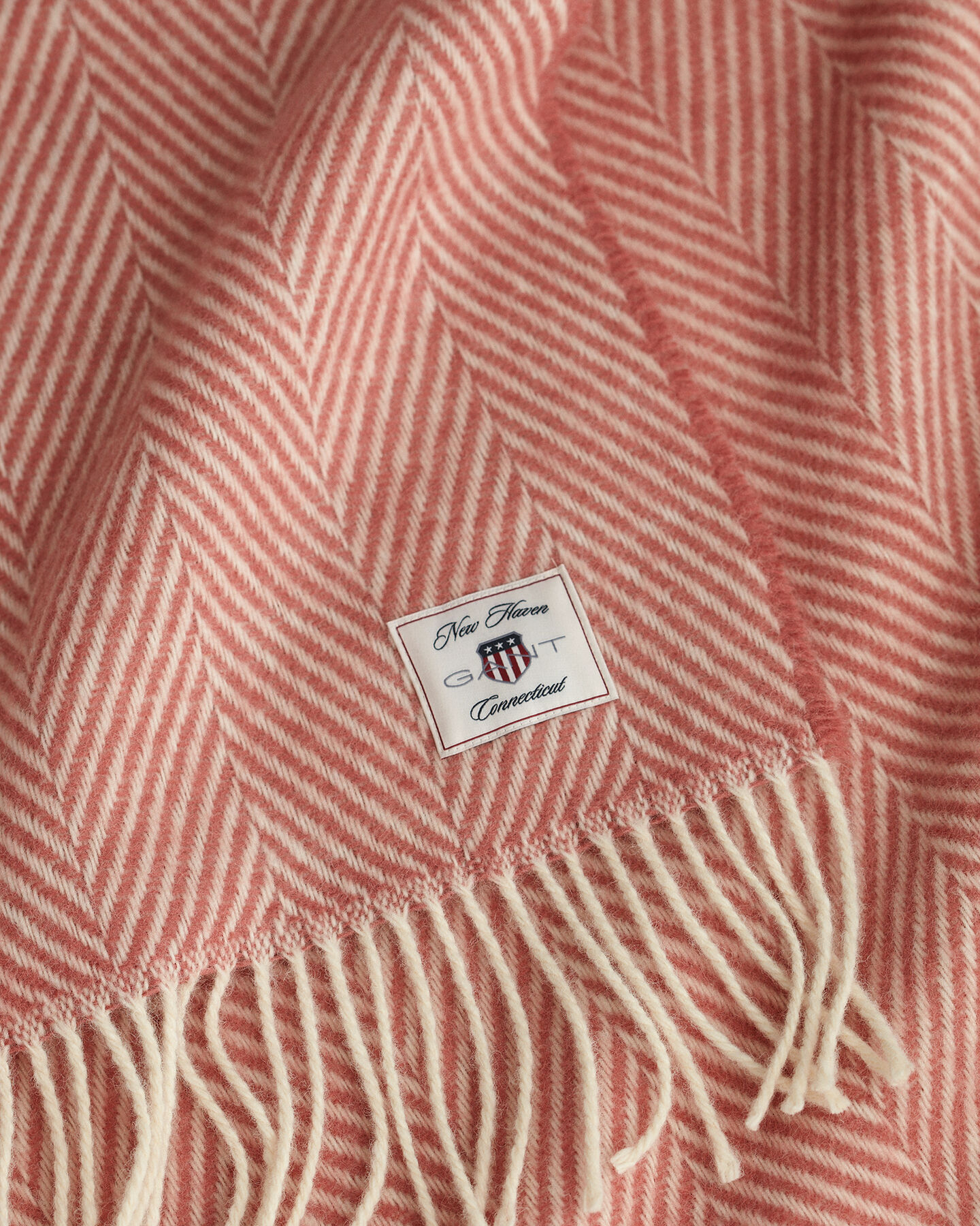 Kalanruotokuvioinen villainen torkkupeitto