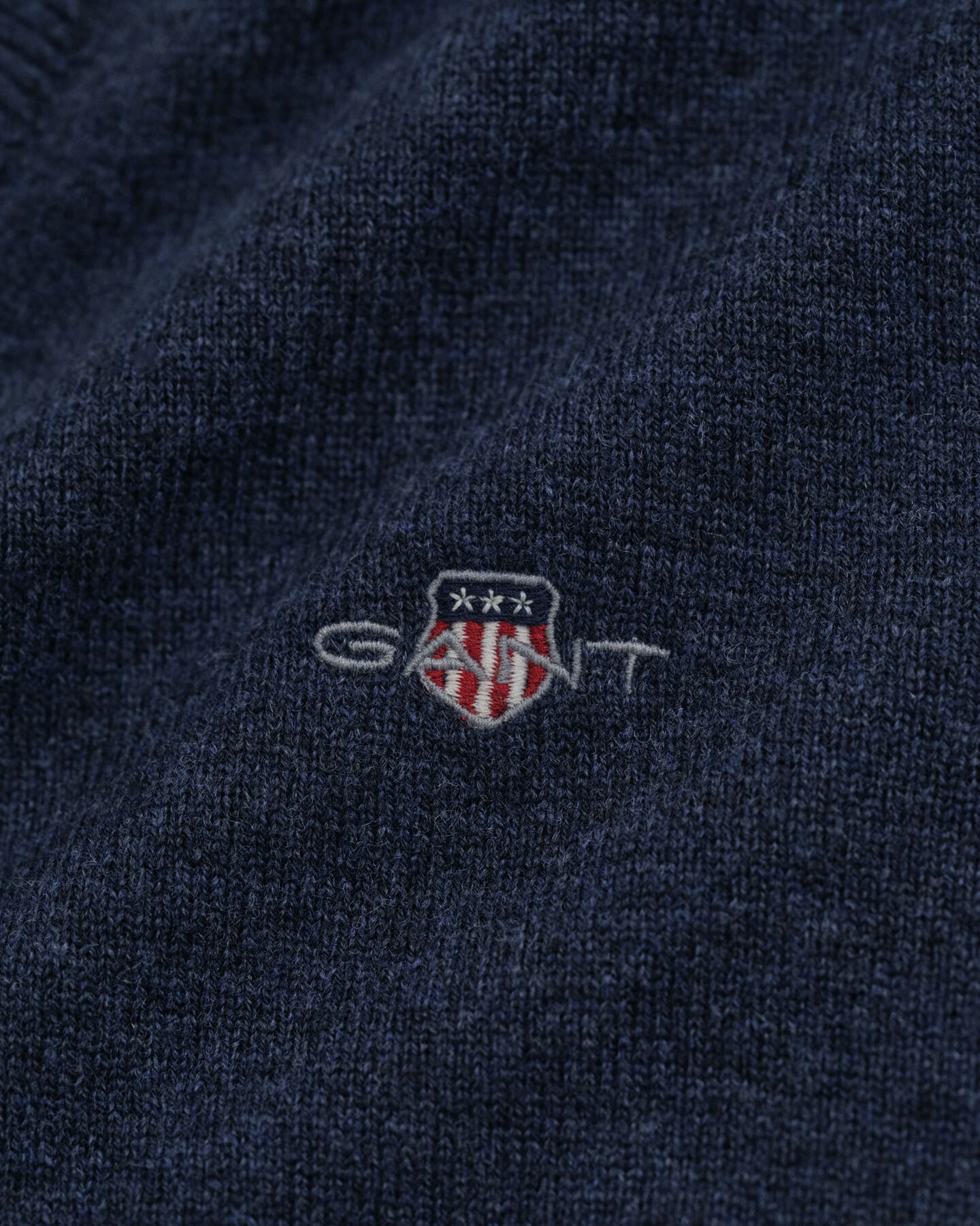 Ohut lampaanvillaneule, v-pääntie