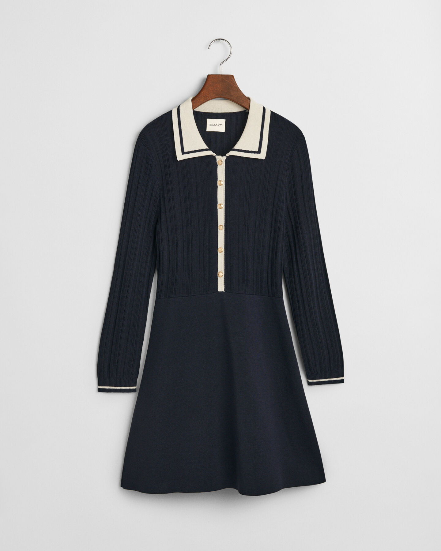 Contrast-joustinneulemekko