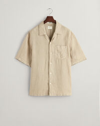 Relaxed&nbsp;fit ‑mitoitettu valmiina v&auml;rj&auml;tty lyhythihainen pellavapaita