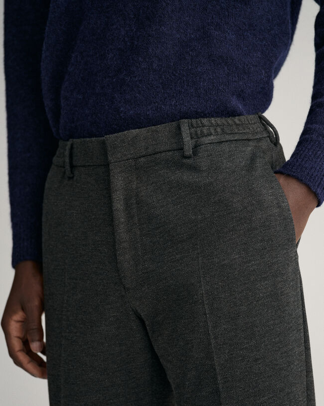 Jerseykankaiset puvunhousut