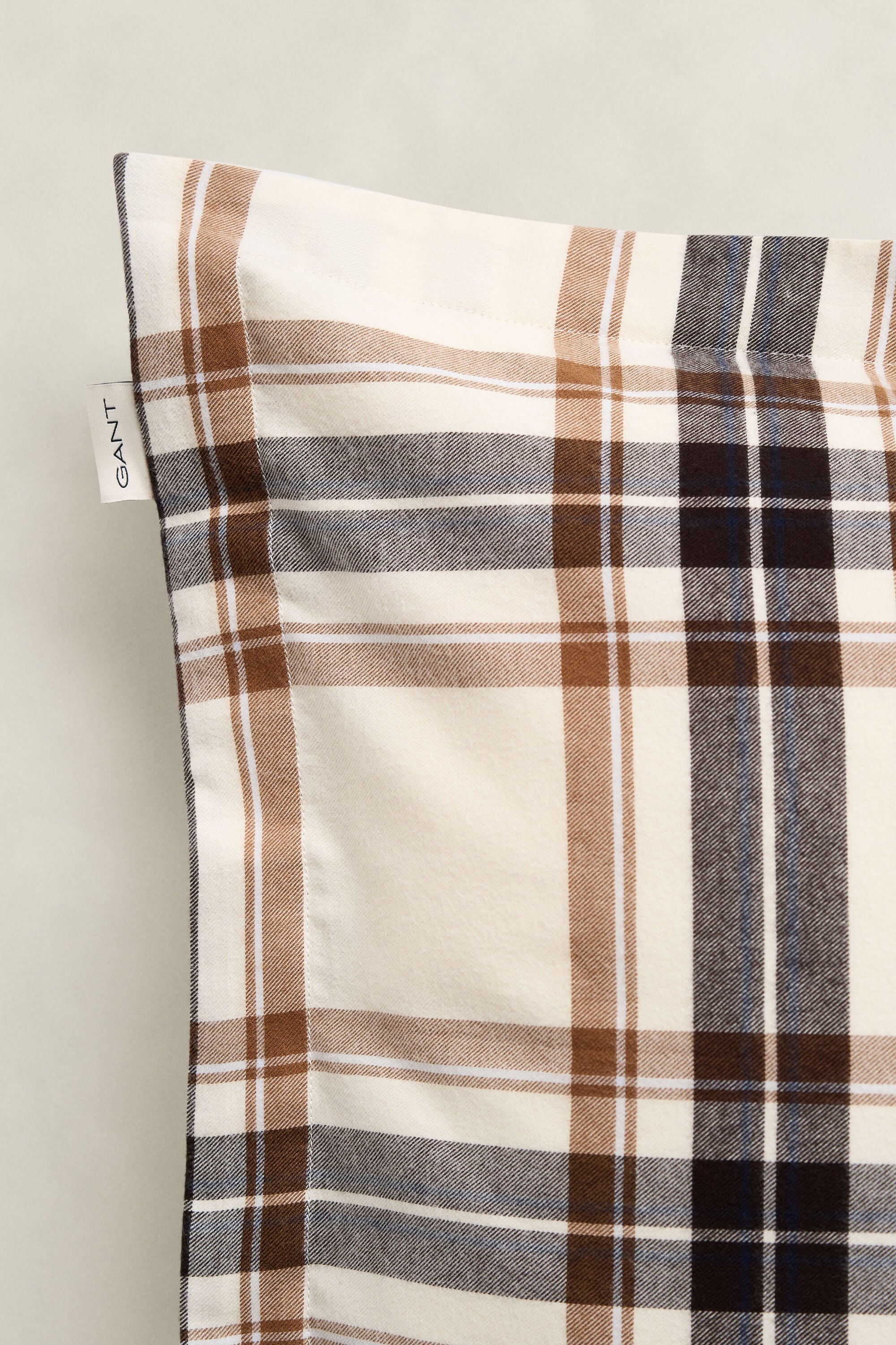Ruudullinen flanellityynyliina
